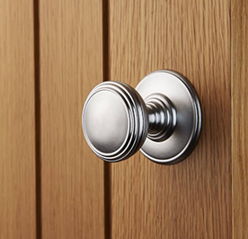 Hinges & Fittings